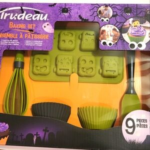 Trudeau Halloween 9 pc Baking Set New